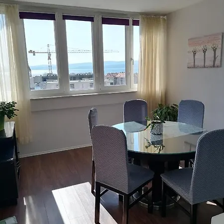 Apartman Nela Omis Exterior photo