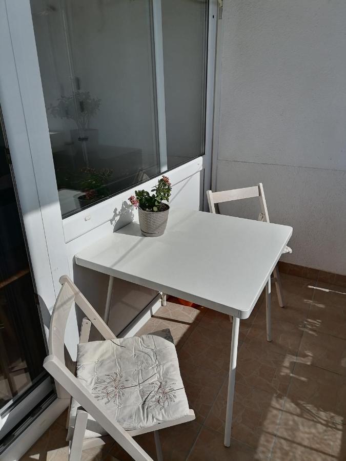 Apartment Nela Omis