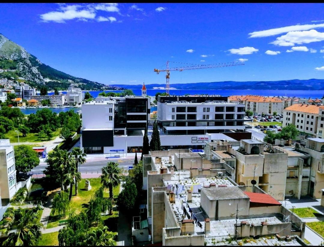 Apartment Nela Omis
